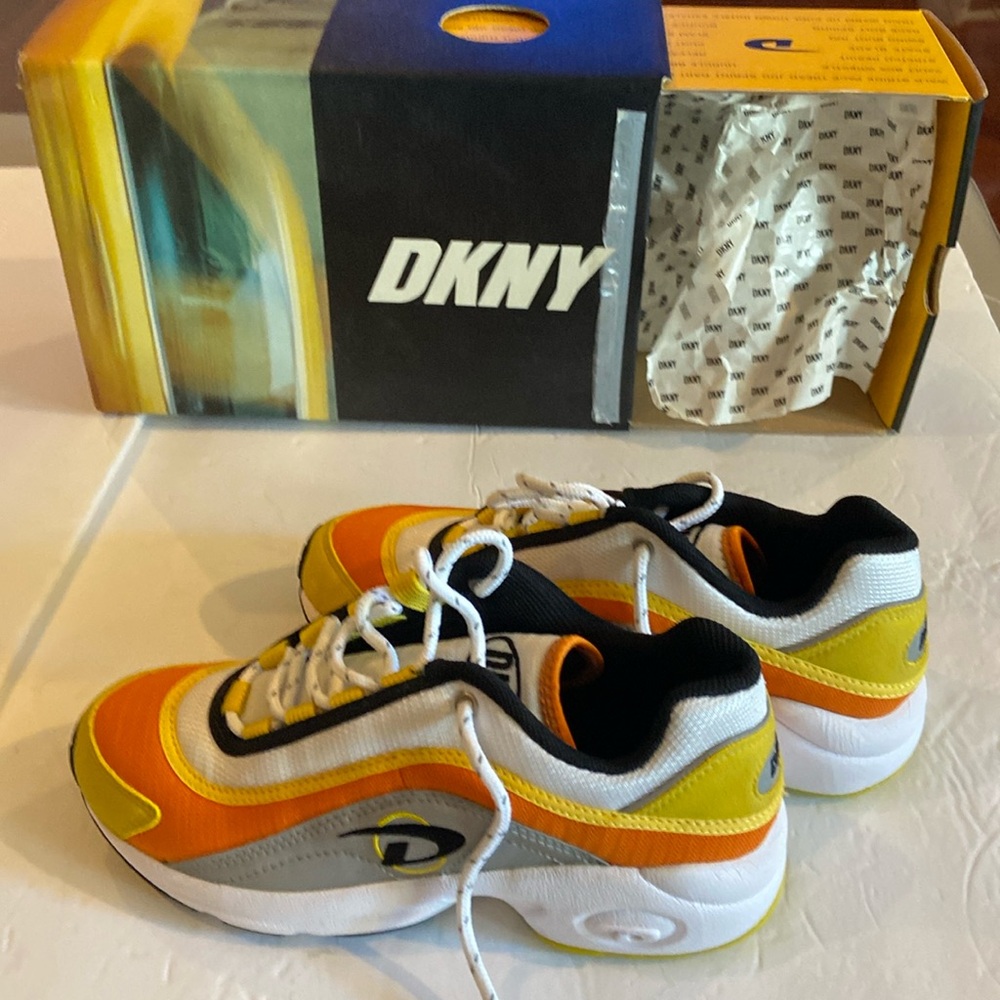 DKNY: Runner tennis shoes.  Size 6 1/2